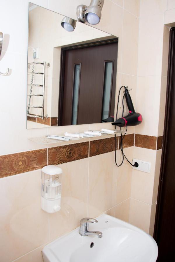 Faraon Hotel İvano-Frankivsk Dış mekan fotoğraf